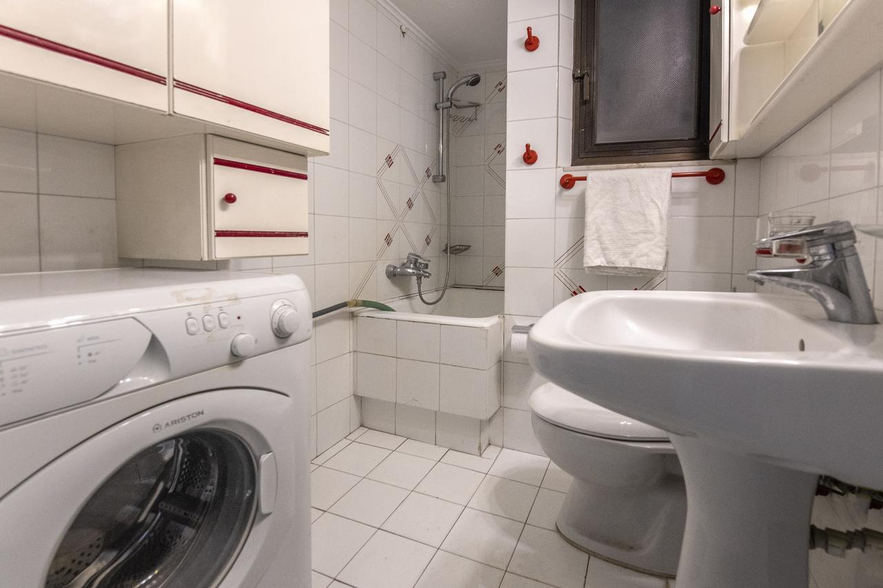 Petralona Cosy Penthouse Apartment เอเธนส์ ภายนอก รูปภาพ