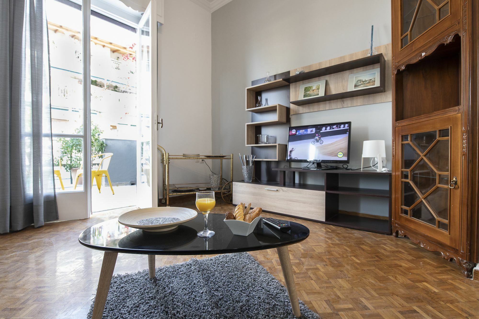Petralona Cosy Penthouse Apartment เอเธนส์ ภายนอก รูปภาพ